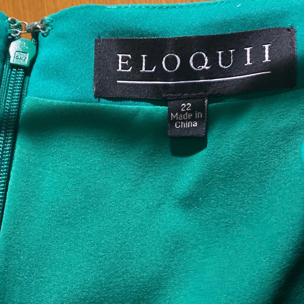 Elloquii size 22 green knee length dress